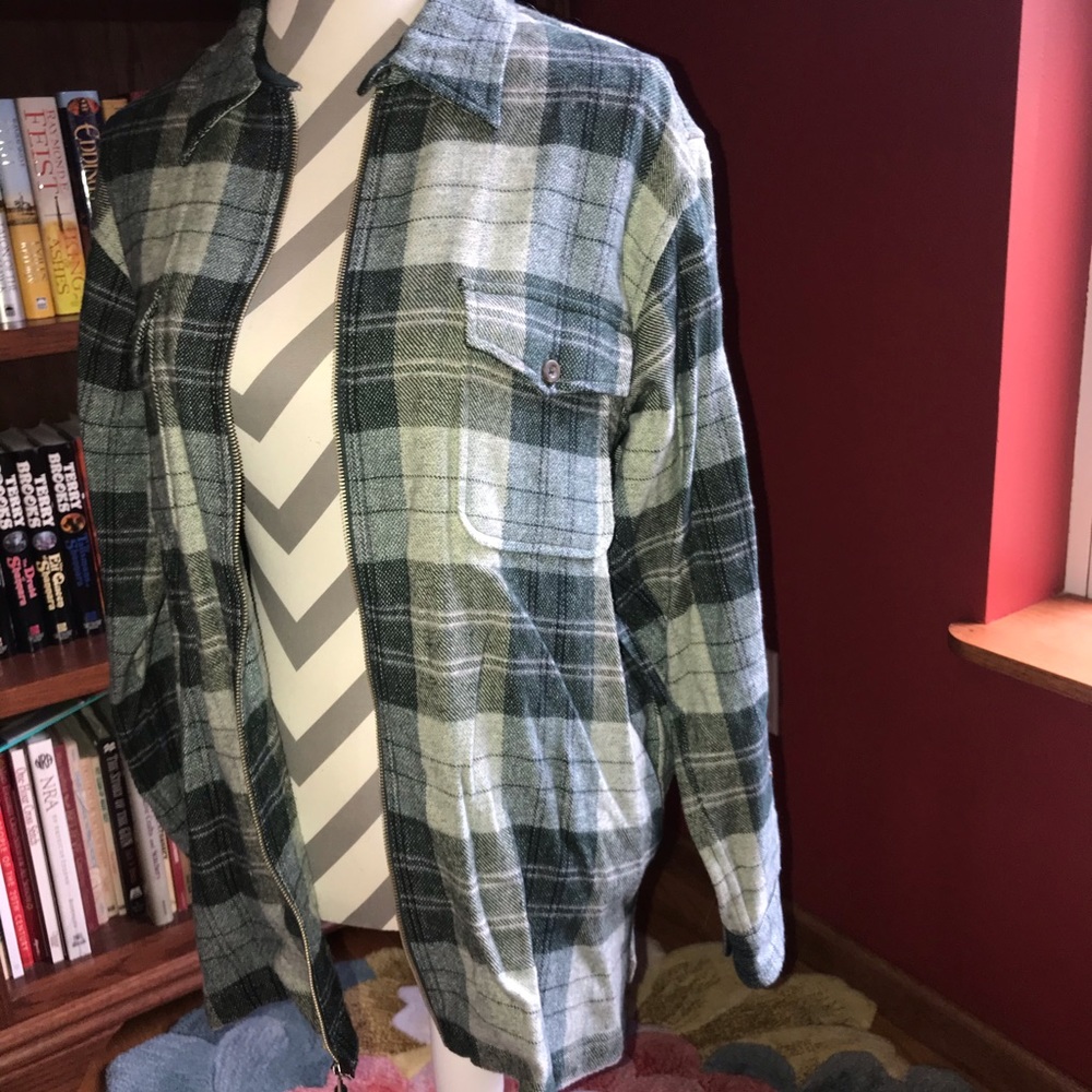 Christopher And Banks Green Flannel Size Large